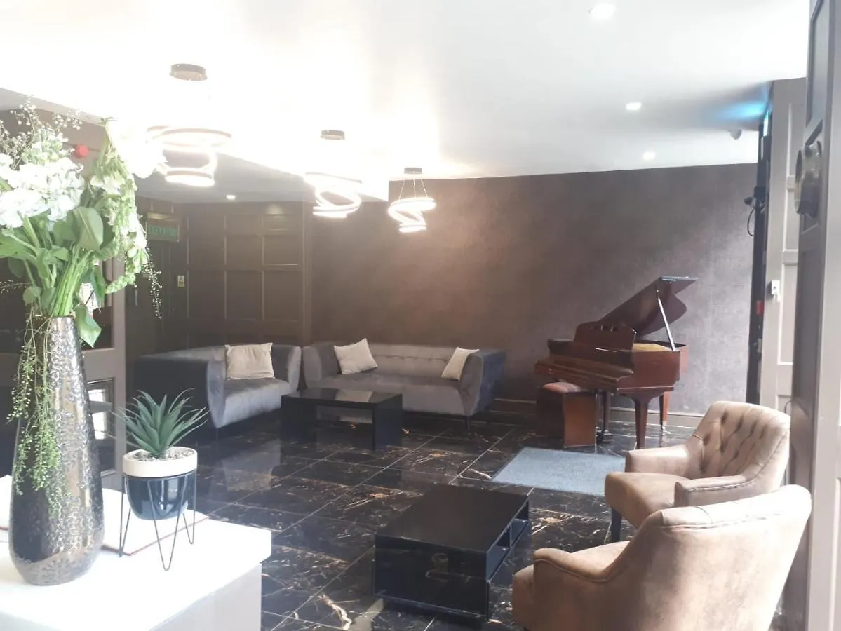Huddersfield Hotel